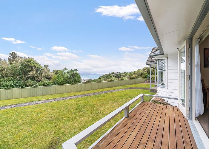  at 10 Barberry Grove, Maungaraki, Lower Hutt