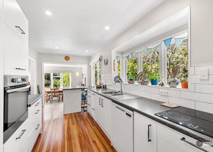  at 52 Elmslie Road, Pinehaven, Upper Hutt