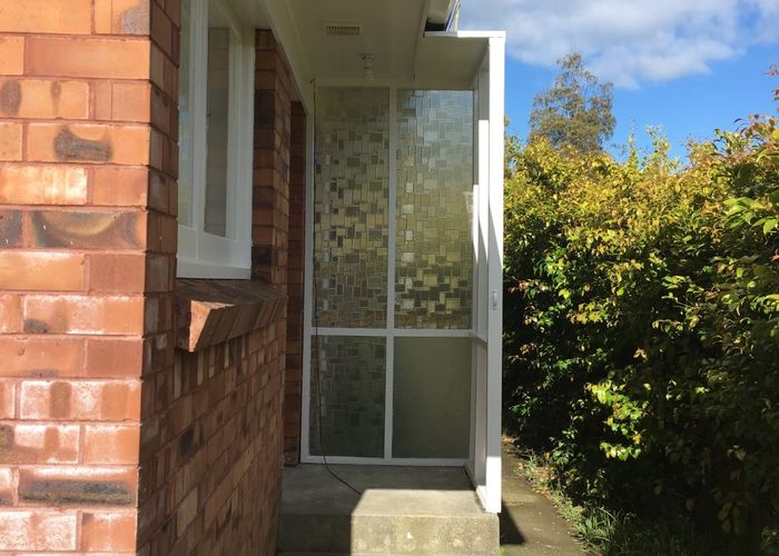  at 1/16 Kapiti Place, Sunnynook, North Shore City, Auckland