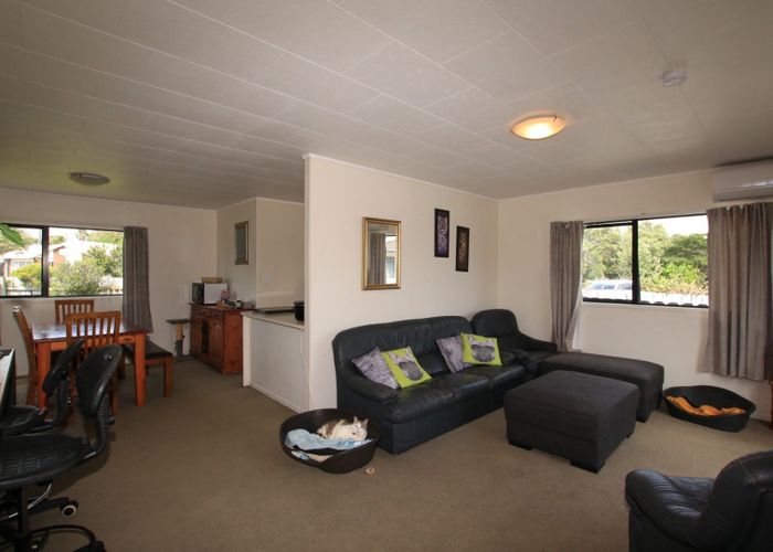  at 7A Barbados Drive, Unsworth Heights, North Shore City, Auckland