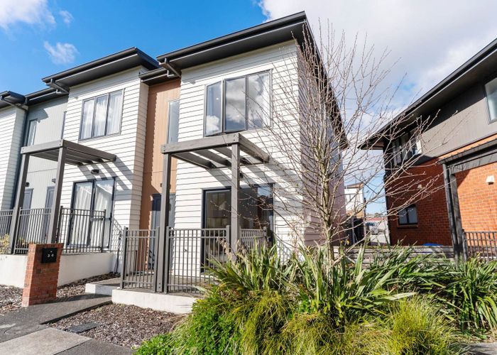  at 34 Mahalo Avenue, Wiri, Manukau City, Auckland