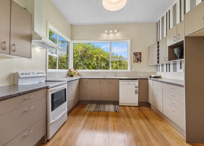  at 77 Shetland Street, Wakari, Dunedin, Otago