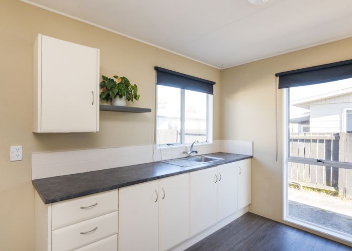  at 2/75 Kaimanawa Street, Kelvin Grove, Palmerston North