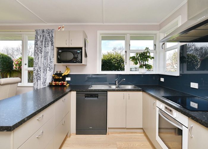  at 10a Bonita Place, Bishopdale, Christchurch City, Canterbury
