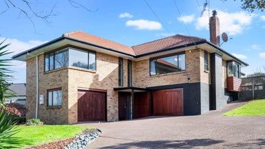  at 42 Parkhill Road, Mellons Bay, Auckland