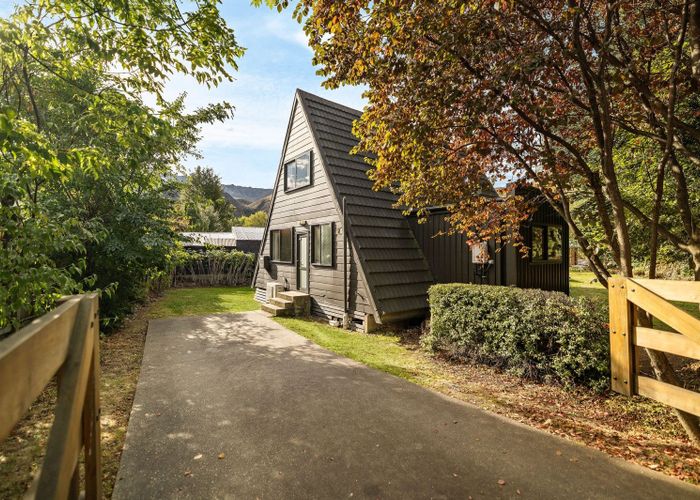  at 24 Thomson Street, Arrowtown, Queenstown-Lakes, Otago