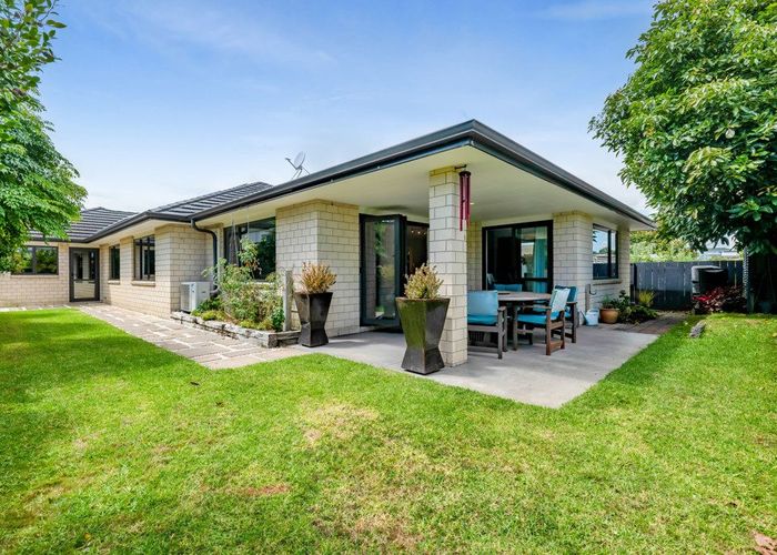 at 28 Paynters Avenue, Strandon, New Plymouth