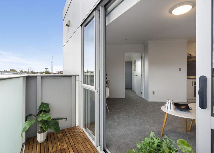  at 3E/15 Minnie Street, Eden Terrace, Auckland