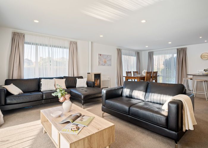  at 10 Limes Avenue, Parklands, Christchurch