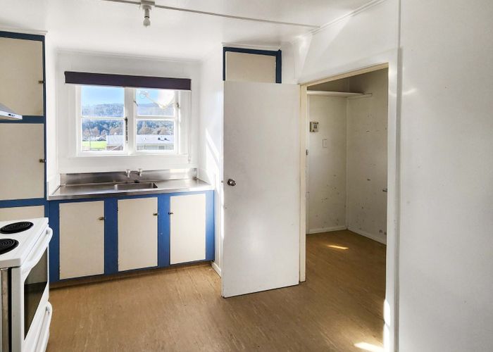  at 32 Bird Grove, Stokes Valley, Lower Hutt