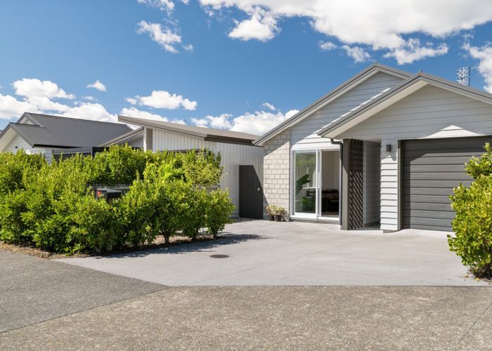  at 24 Foley Grove, Pyes Pa, Tauranga, Bay Of Plenty