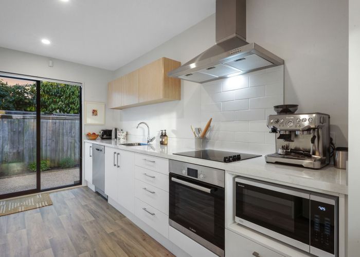  at 3/129 Aikmans Road, Merivale, Christchurch
