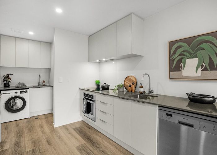  at 7/25 Bush Street, Naenae, Lower Hutt, Wellington