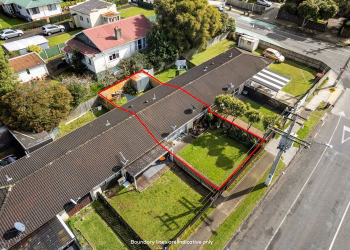  at 3/1 Plunket Avenue, Manukau Central, Auckland