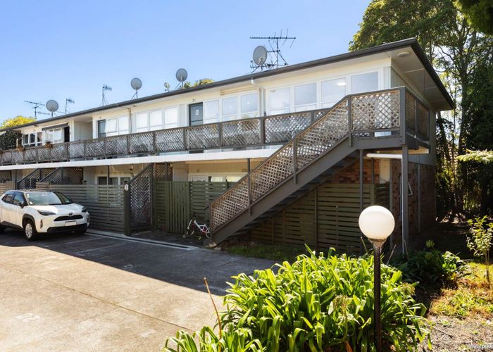  at 20/11 Tawera Road, Greenlane, Auckland City, Auckland