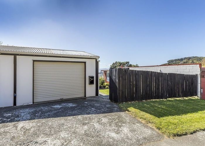  at 2/10 Downing Street, Crofton Downs, Wellington, Wellington