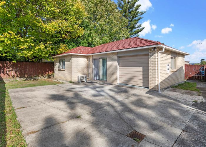 For sale 406 Bucklands Beach Road, Bucklands Beach, Manukau City