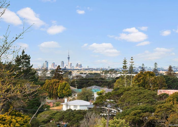  at 7C Valron Road, Te Atatu South, Auckland