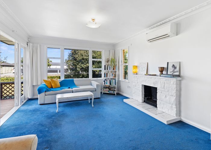  at 14 Dover Road, St Andrews, Hamilton