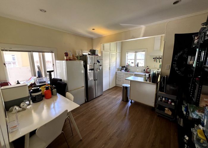  at 17 Challinor Cres, Mount Albert, Auckland City, Auckland