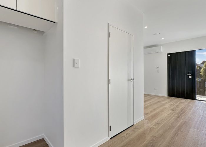  at 8/27 Glenorchy Street, Glen Eden, Auckland
