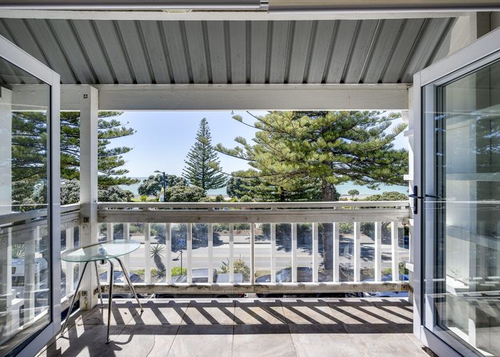  at 249 Marine Parade, Napier South, Napier