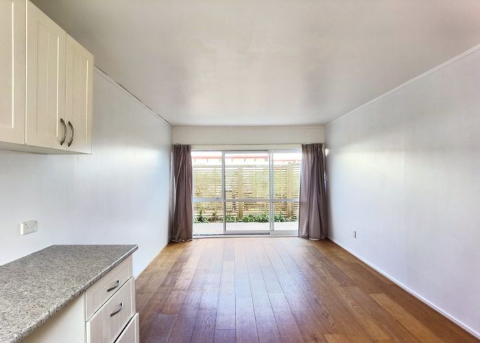  at 2/11 Lovelock Avenue, Mount Eden, Auckland City, Auckland