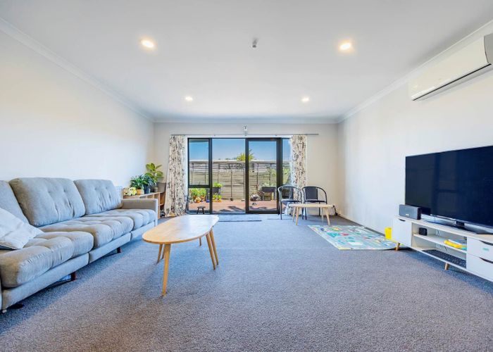  at 1/50 College Road, Northcote, North Shore City, Auckland