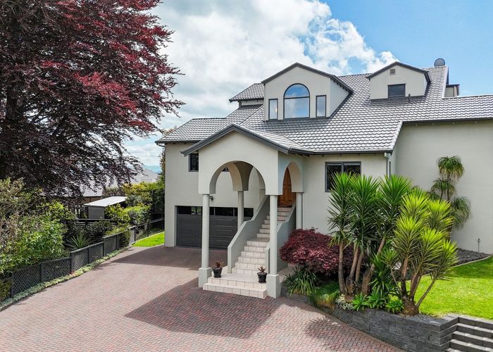  at 4 Tupara Crescent, Kawaha Point, Rotorua, Bay Of Plenty
