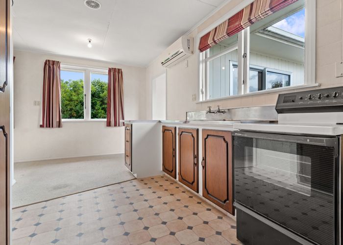  at 6 Hereford Place, Solway, Masterton