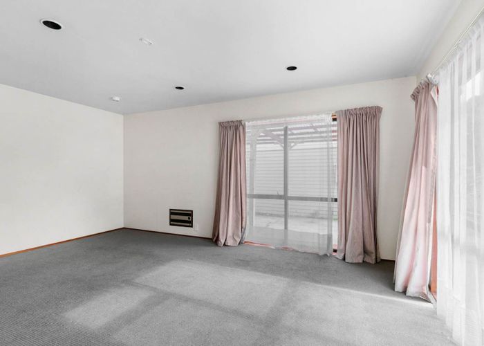  at 68 Panorama Road, Mount Wellington, Auckland City, Auckland