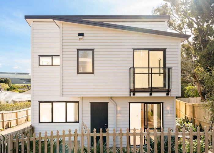  at 1/58 Sylvan Crescent, Te Atatu South, Auckland