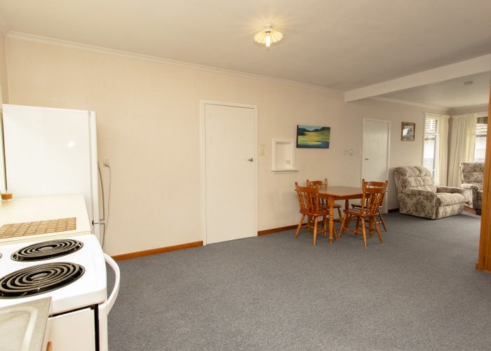  at 8 Windsor Street, Allenton, Ashburton