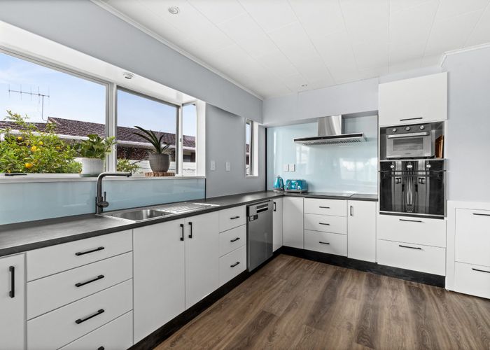  at 17 Roskilda Crescent, Taradale, Napier, Hawke's Bay