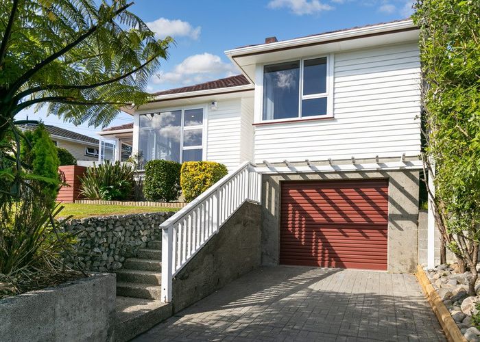  at 106 Helston Road, Paparangi, Wellington