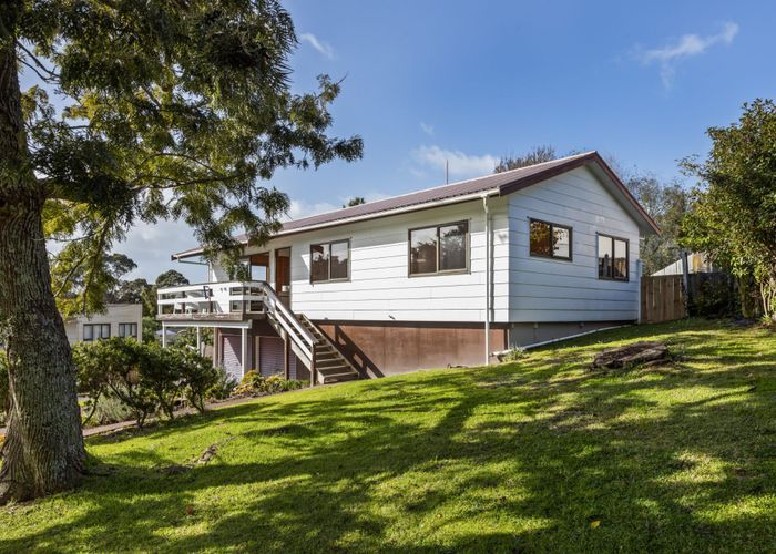  at 10 Eagleson Street, Torbay, North Shore City, Auckland