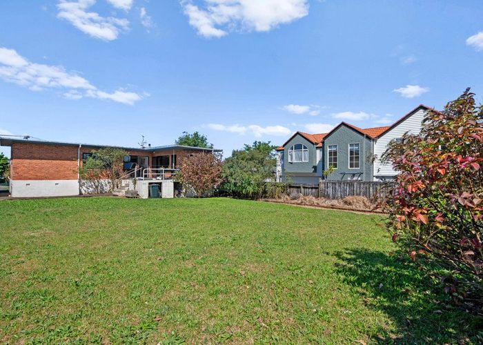  at 7 Lorraine Avenue, Mount Albert, Auckland City, Auckland