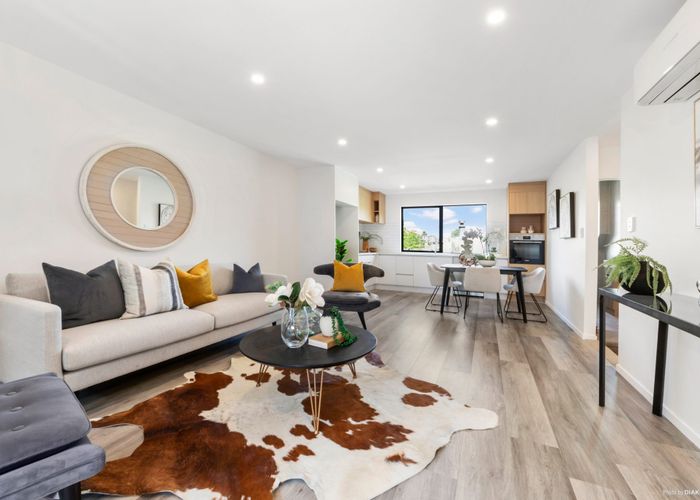  at 2/30 Potter Avenue, Northcote, North Shore City, Auckland