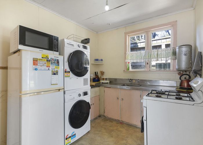  at 21 Chatham Street, Berhampore, Wellington, Wellington