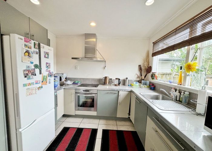  at 58 Tripoli Road, Panmure, Auckland