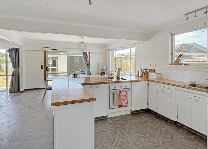  at 35 Thomas Place, Foxton Beach, Foxton