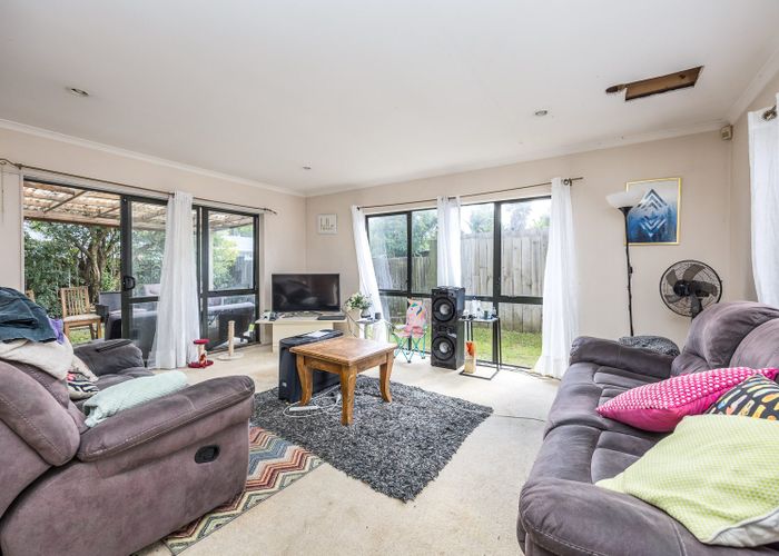  at 106A Rathgar Road, Henderson, Auckland