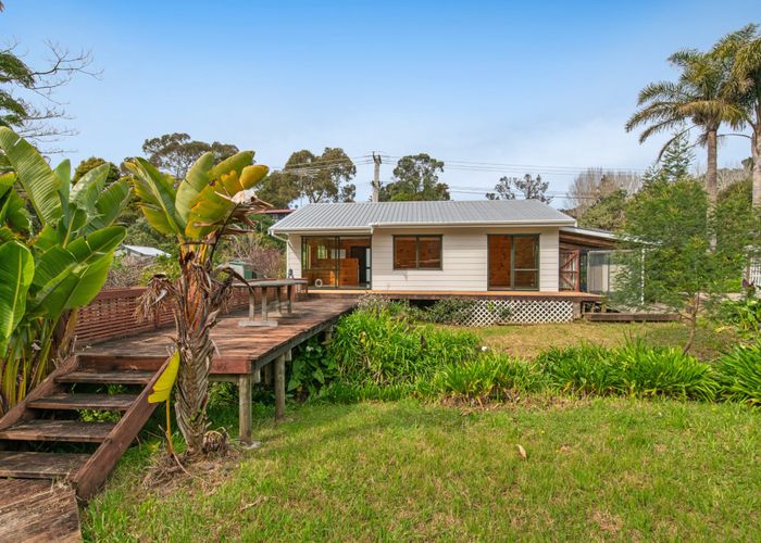  at 20A Hobbs Road, Matakatia, Whangaparaoa