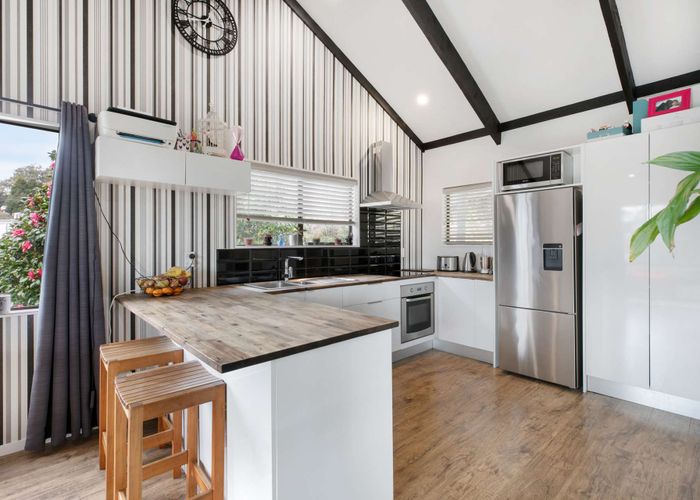  at 100 Laurence Street North, Gate Pa, Tauranga