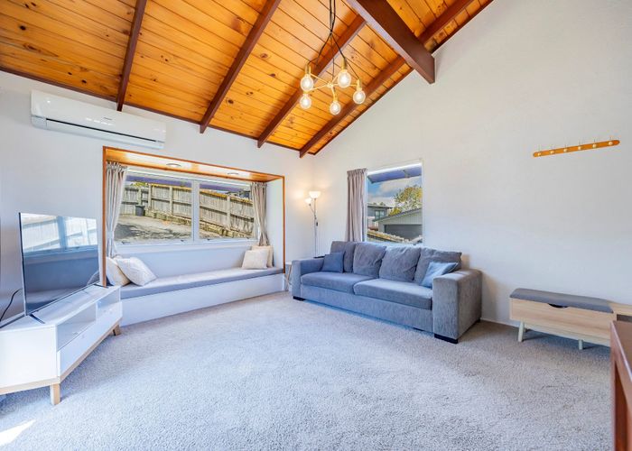  at 19 Newport Place, Forrest Hill, Auckland