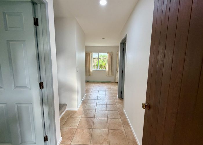  at 2/30 Princes Street, Northcote Point, North Shore City, Auckland