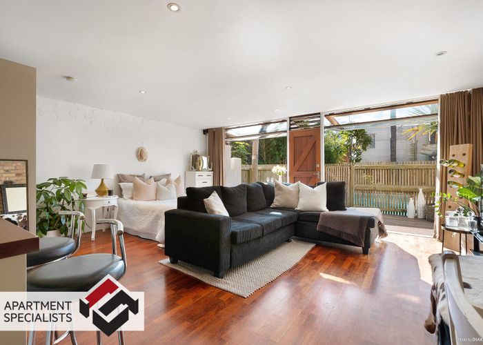  at 73 Princes Street, Northcote Point, North Shore City, Auckland