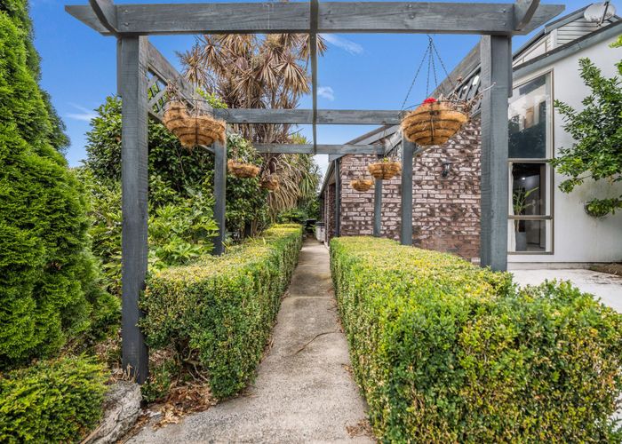  at 9 Wilfred Street St Andrews Hamilton, Saint Andrews, Hamilton, Waikato