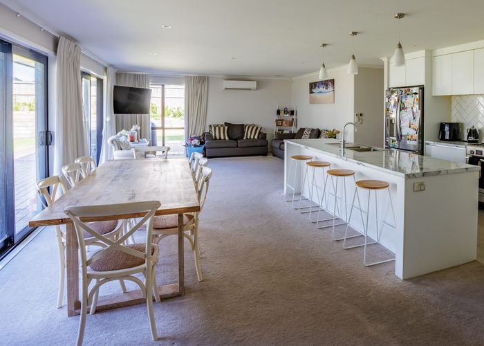  at 16 Northbrook Glen, Flagstaff, Hamilton, Waikato