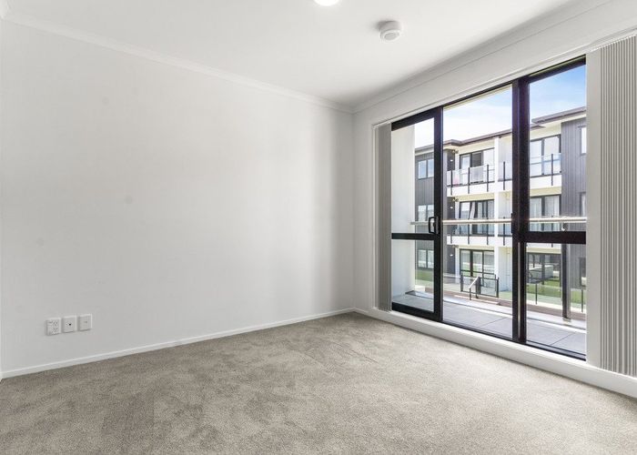  at 9/130 Stancombe Road, Flat Bush, Manukau City, Auckland